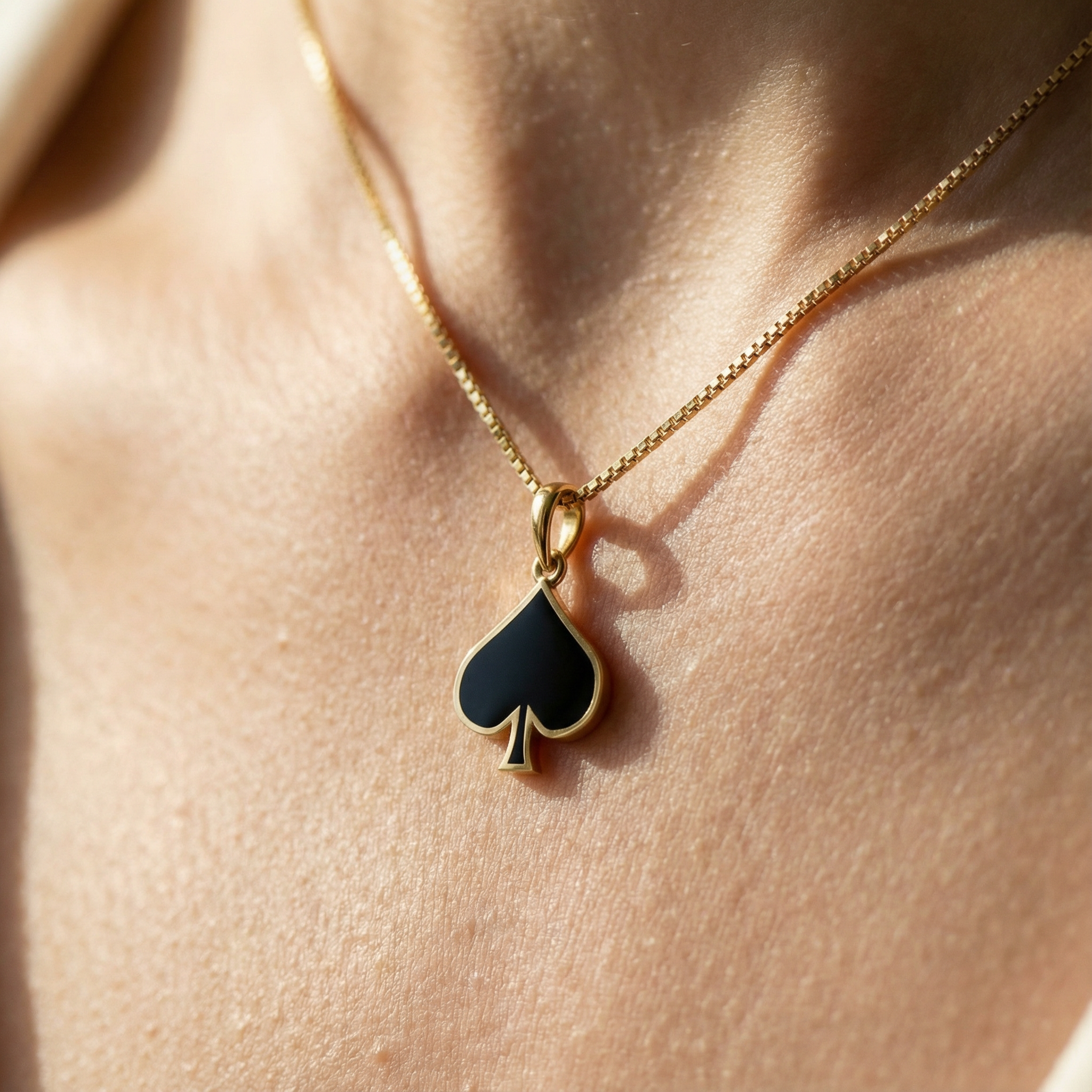 Karo Kupa Maça Sinek Kolye Ucu