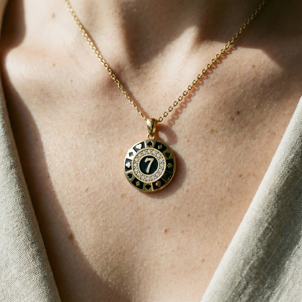 7 Figürlü Poker Chip Kolye Ucu