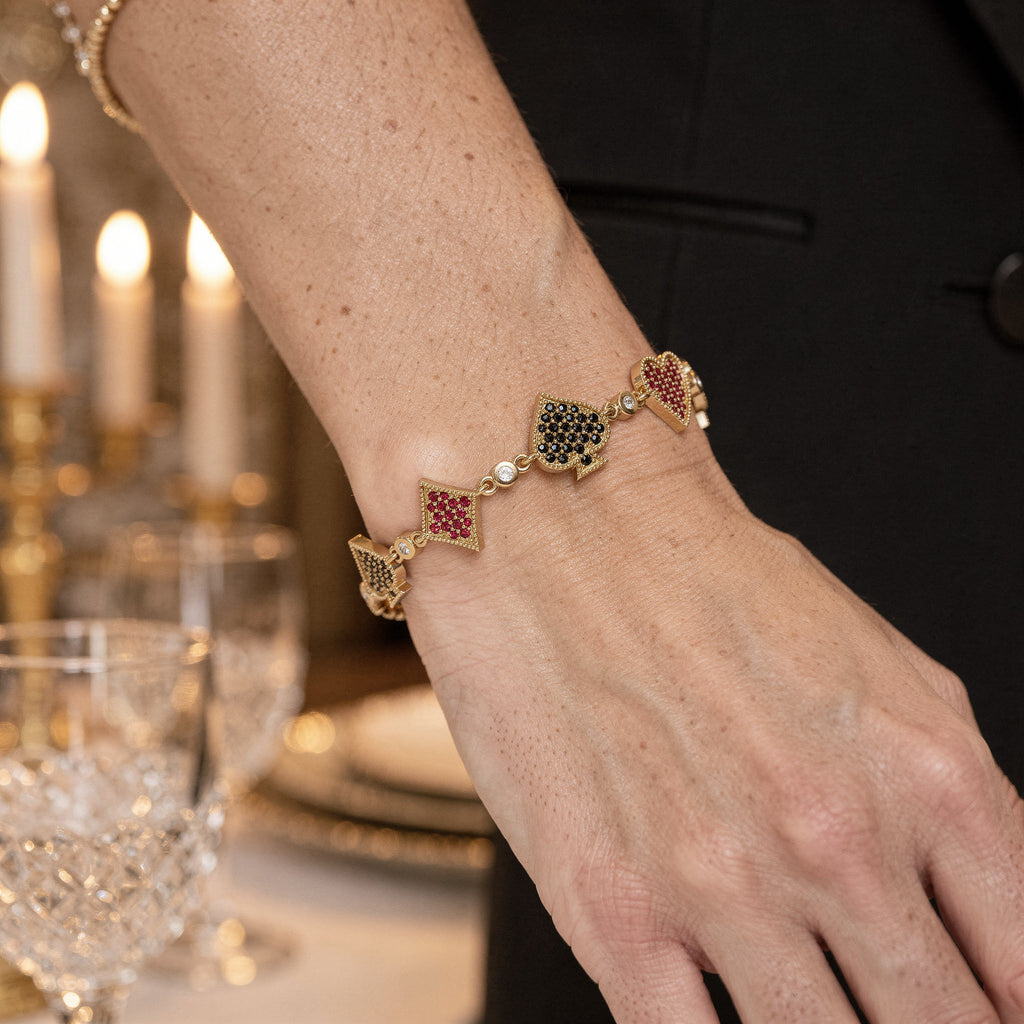 Poker Sembollü Zarif Şans Bilekliği