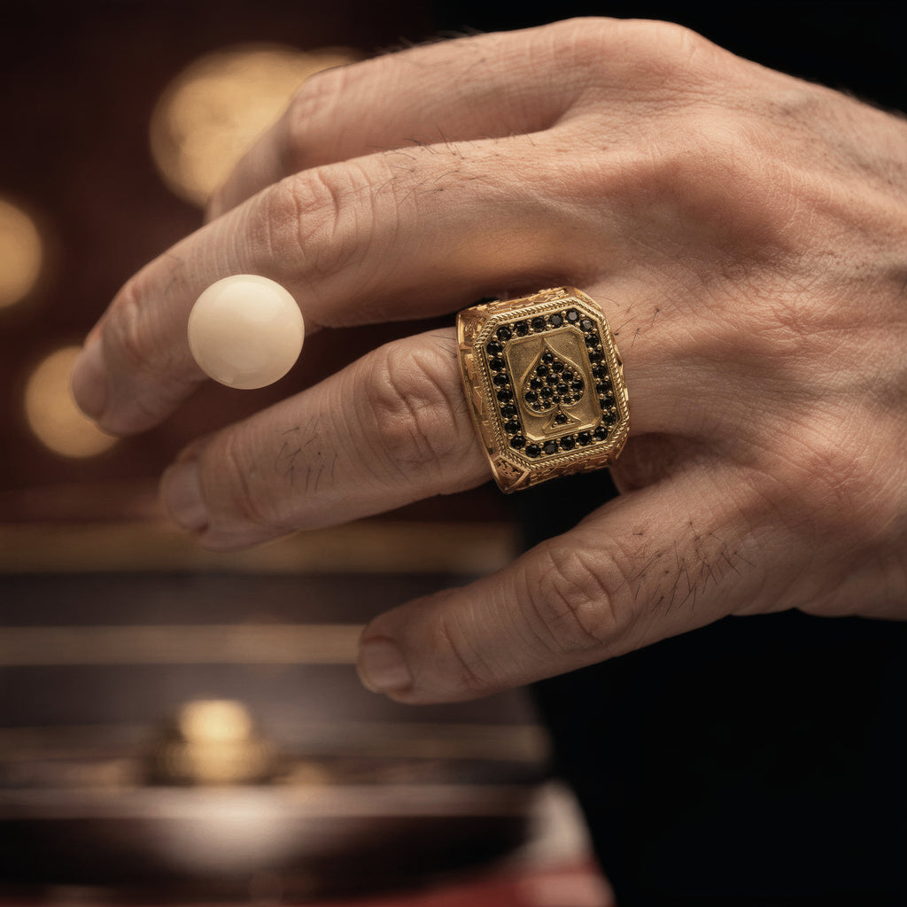 Maça Sembolü Taşlı Yüzük